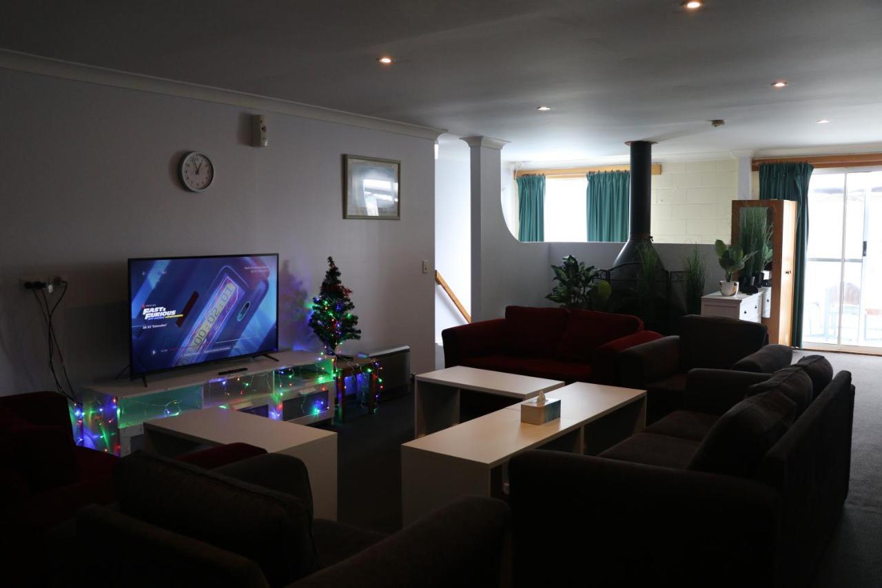 Chalet จินดาไบน์ ภายนอก รูปภาพ