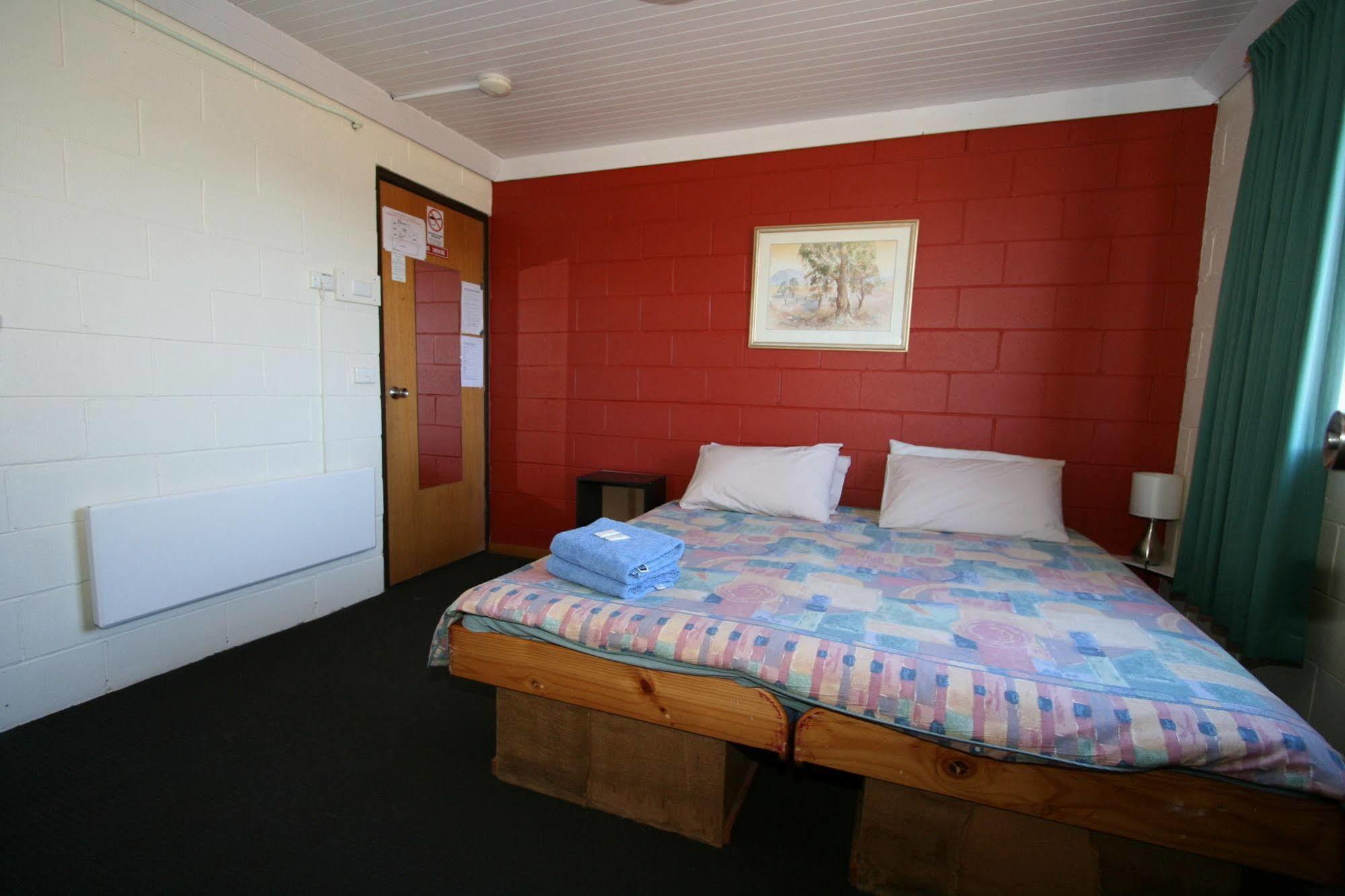 Chalet จินดาไบน์ ภายนอก รูปภาพ